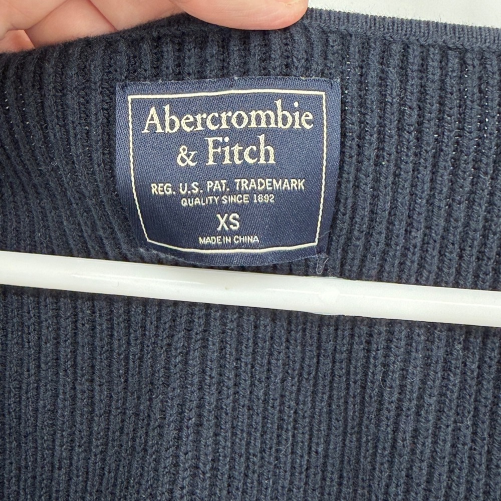 Abercrombie & Fitch XS Navy Blue Ribbed Knit Scoop Neck Puff Sleeve Sweater Y2K - Picture 3 of 3